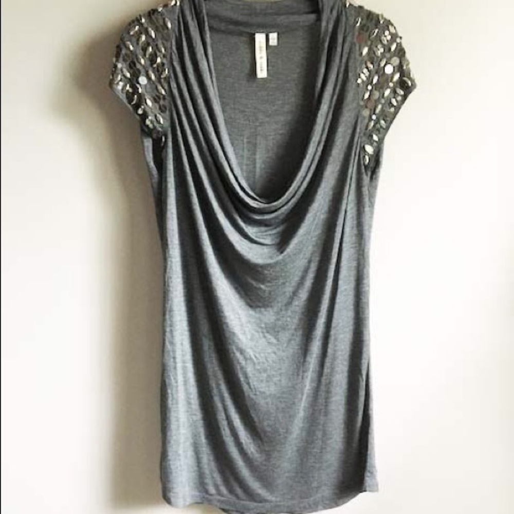 ROBBI & NIKKI Jersey Bead Embellished Top